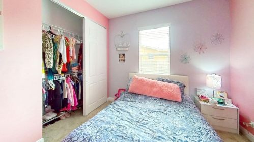 898 Curtis St, Fort Pierce FL 34983-1935 exterior