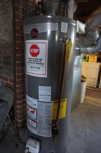 30 Hunter Pl, Springfield MA 01101 exterior