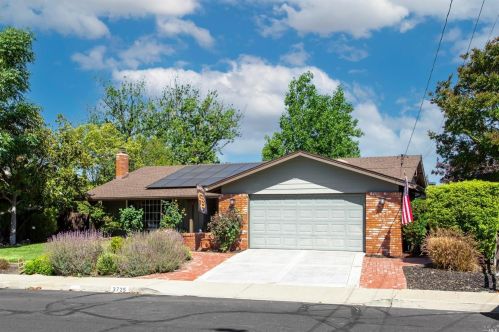 3725 Cottonwood Dr, Concord, CA 94519-1406