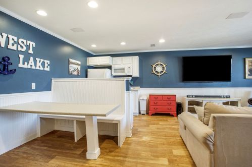 1216 Frst Dr, Kalamazoo MI 49002-6318 exterior