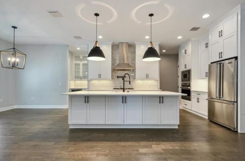 3902 Obispo St, Tampa FL 33629-7828 exterior