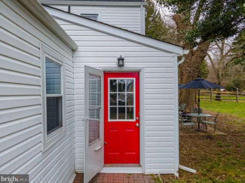 15 Delaware Ave, Trenton NJ 08628-2002 exterior