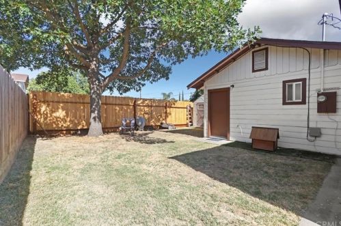 990 Julian St, Turlock CA 95380-3810 exterior