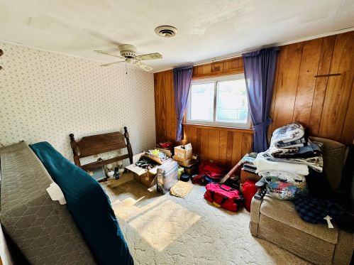 743 Tyler Rd, Meskegon MI 49445-9333 exterior