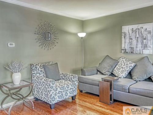 72 David Brearly Ct, Princeton NJ 08540-7657 exterior