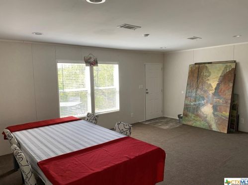 676 Henderson Dr, Spring Branch TX 78070-4032 exterior