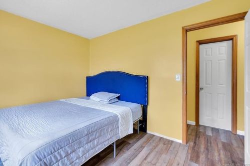 156 Avery St, Manchester CT 06042-1756 exterior