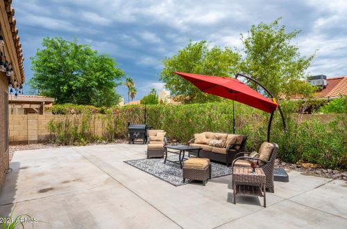 1387 Carriage Ln, Chandler AZ 85224-1103 exterior