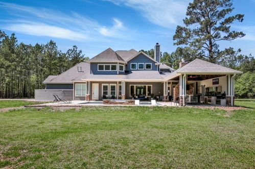 3315 Spg Br Rd, Montgomery TX 77316-2503 exterior