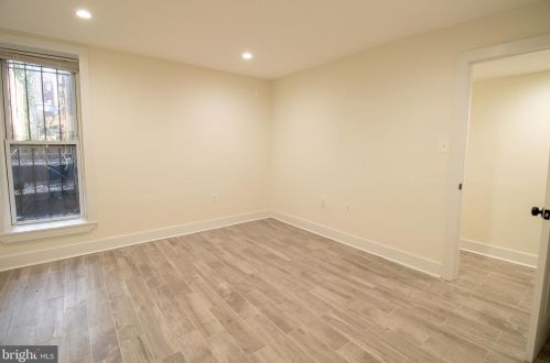 1452 Fairmont St, Washington DC  20009-6982 exterior