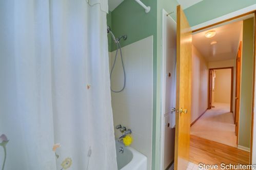 1569 Marlboro Rd, Meskegon MI exterior