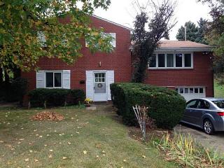 5488 Wolfe Dr, Pittsburgh PA  15236-3232 exterior