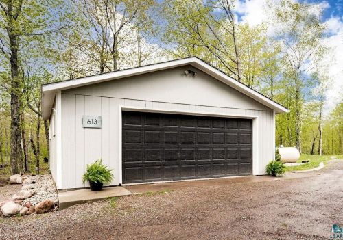 613 Howard Gnesen Rd, Duluth MN 55803-9264 exterior