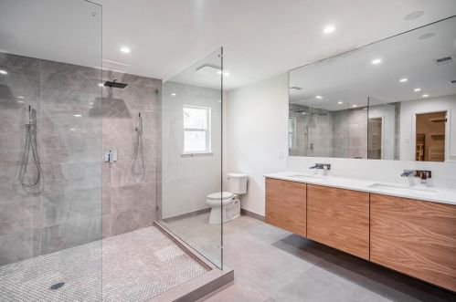 4045 Cedar Bayou Dr, Dallas TX  75244-7220 exterior