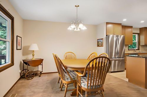 1292 Balsam Trl, Saint Paul MN 55123-1707 exterior