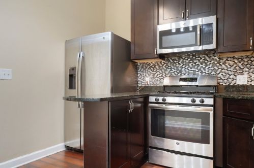 3501 Le Moyne St, Chicago IL  60651-2210 exterior