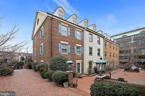 107 Cameron Mews, Alexandria VA  22314-2603 exterior