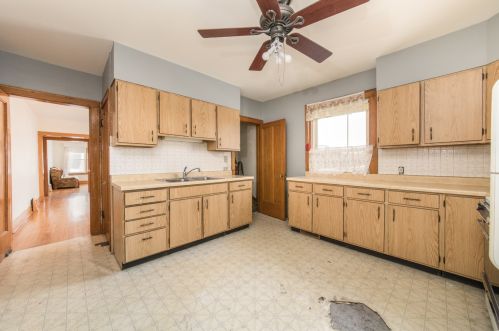 3657 Artesian Ave, Chicago IL 60645-5301 exterior