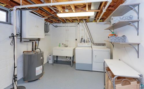 118 Faribault St, Duluth MN 55803-1728 exterior