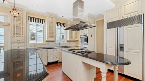 4841 Hoyne Ave, Chicago IL 60625-1306 exterior