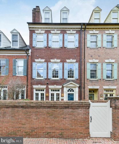 21 Wilkes St, Alexandria, VA 22314-3853