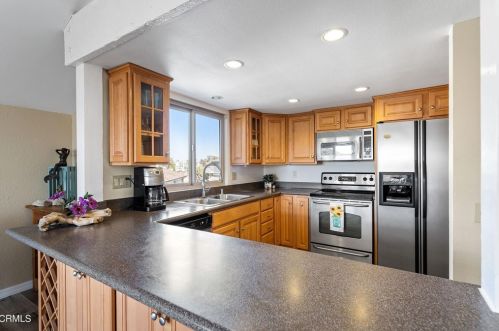 4534 Ln Brea St, Oxnard CA 93035-3931 exterior