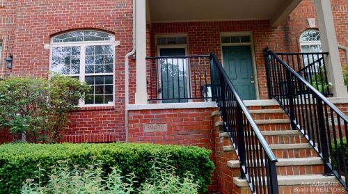 39470 Springwater Dr, Northville MI  48168-3959 exterior