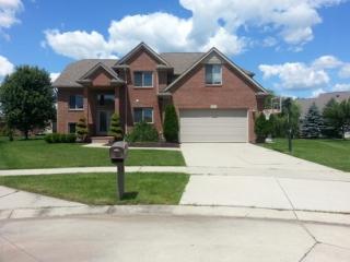 53307 Forestglade Dr, New Baltimore, MI 48047-2743