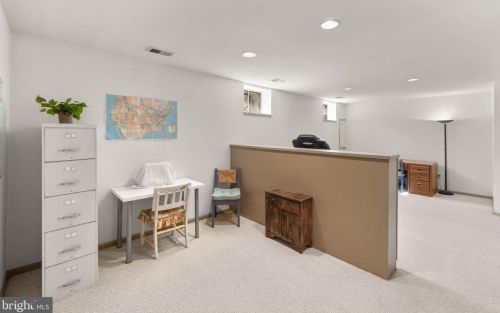 10960 Bloomingdale Dr, Rockville MD 20852-5550 exterior