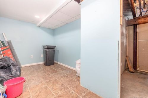 35 Greenwood St, New Britain CT  06051-3031 exterior