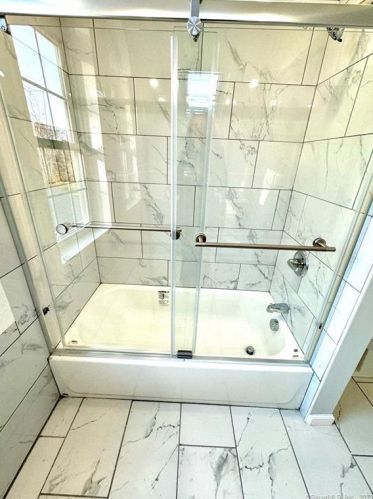 77 Prospect Hill Rd, Windsor CT  06095-1642 exterior