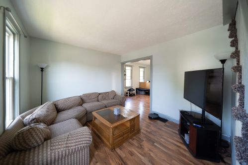 743 Bates St, Grand Rapids MI 49506-2615 exterior