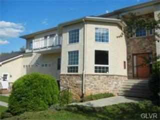 1660 Kevin Dr, Bethlehem PA  18015-5509 exterior