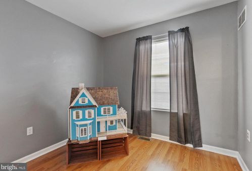 7 Johnamac, Littlestown PA 17340-1148 exterior