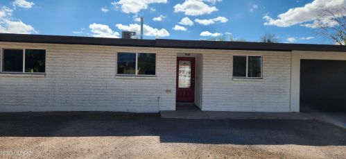 2031 Hadley St, Tucson AZ  85705-2224 exterior