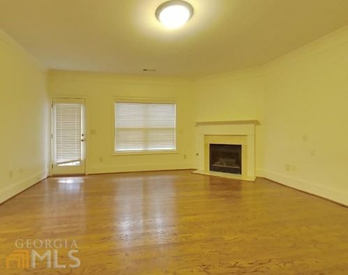 2765 Durham Dr, Atlanta GA  30319-3673 exterior