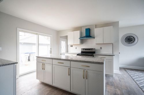 8300 Herbert Ave, Milwaukee WI 53218-3633 exterior