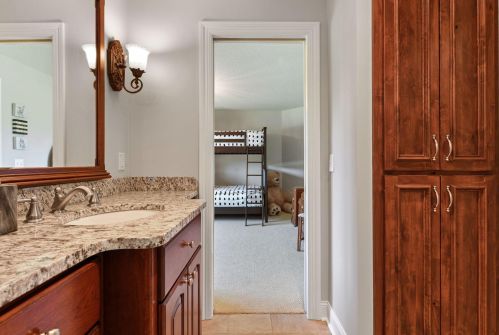 6585 Hillstrom Rd, Maple Plain MN 55359-8748 exterior