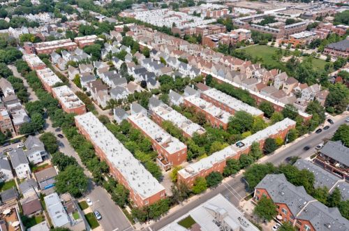 2801 Wolcott Ave, Chicago IL  60657-4078 exterior