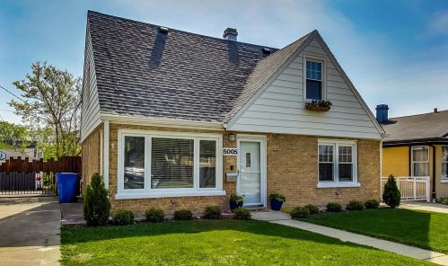 5005 Rutherford Ave, Chicago, IL 60656-3743