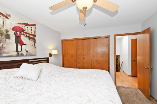 10220 Homan Ave, Chicago IL 60655-3510 exterior