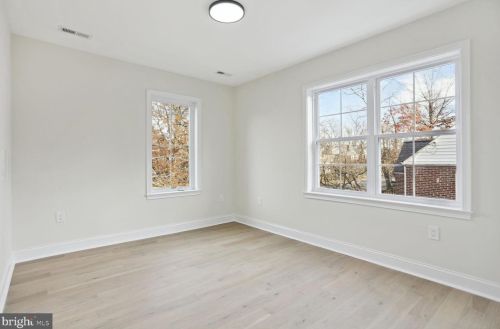 401 Boyd Ave, Silver Spring MD 20912-5404 exterior