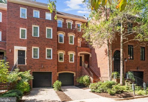 3916 Georgetown Ct, Washington, DC 20007-2127