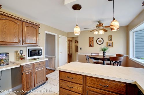 138 Lancaster Rd, East Freehold NJ 07728-3177 exterior