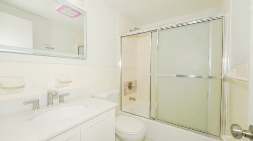 817 170th St, Bronx NY 10452-7013 exterior