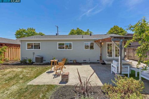 1325 Linden Dr, Concord CA  94520-4017 exterior