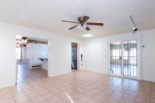 9442 5th St, Tucson AZ 85716-5005 exterior