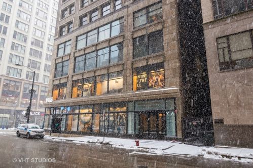 6 Monroe St, Chicago IL 60603-2701 exterior