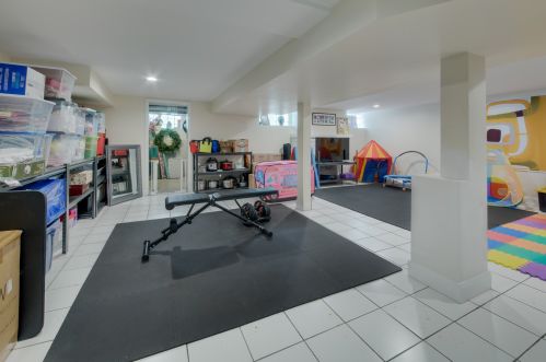 6553 Tahoma Ave, Chicago IL 60646-1134 exterior