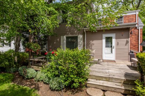 1114 Douglas Ct, Waukegan IL exterior